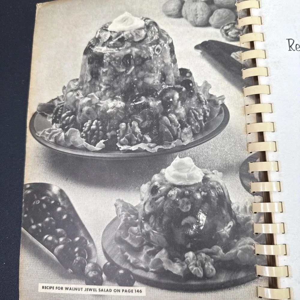 Recipes on‎ Parade Salads Cookbook 1966 Military Officers' Wives 2000 Recipes